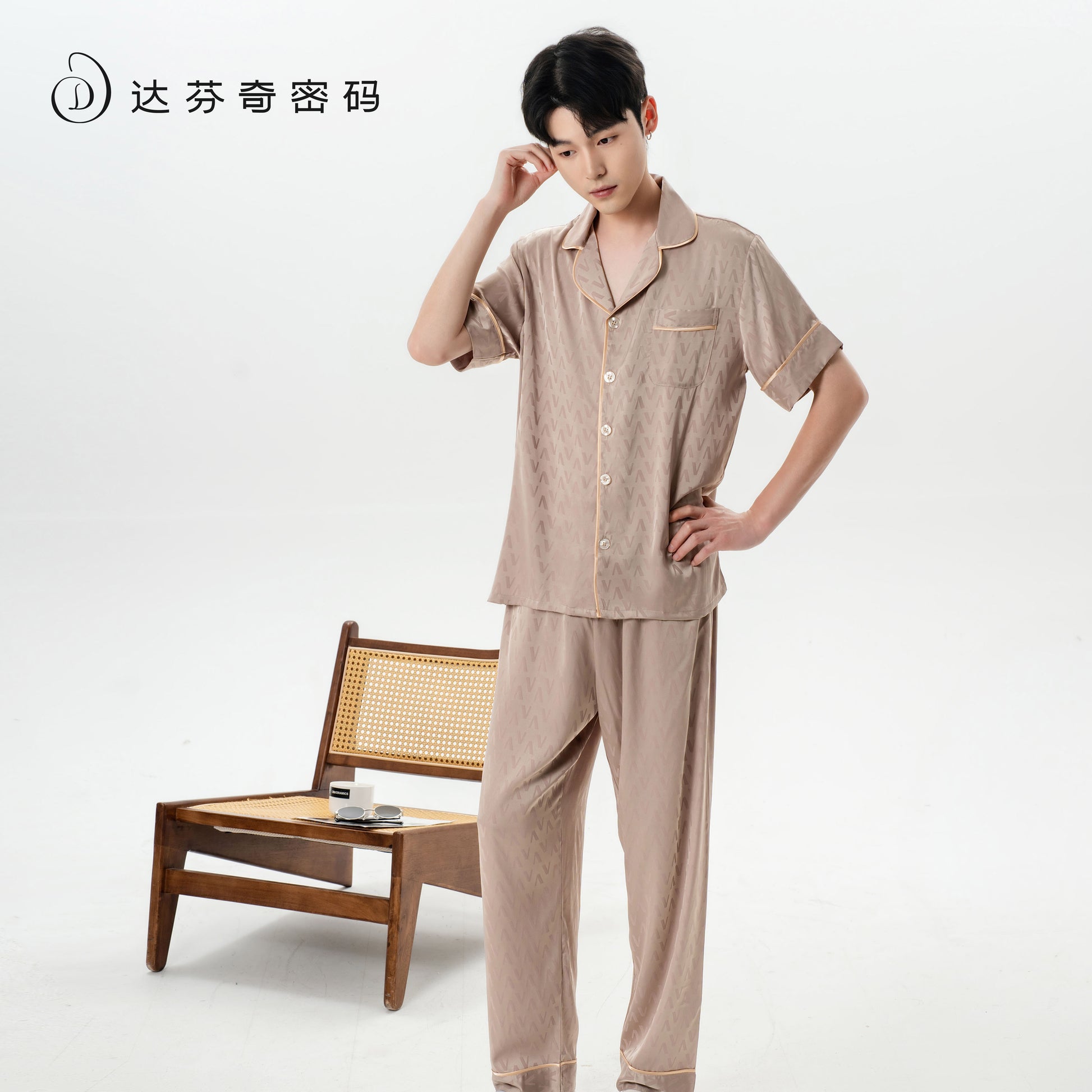 e3b4fb6c-1a6b-4091-9f83-b55db4b3521e